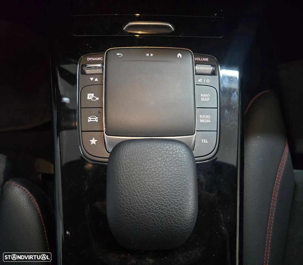 Mercedes-Benz CLA 180 d Shooting Brake AMG Line Aut. - 19
