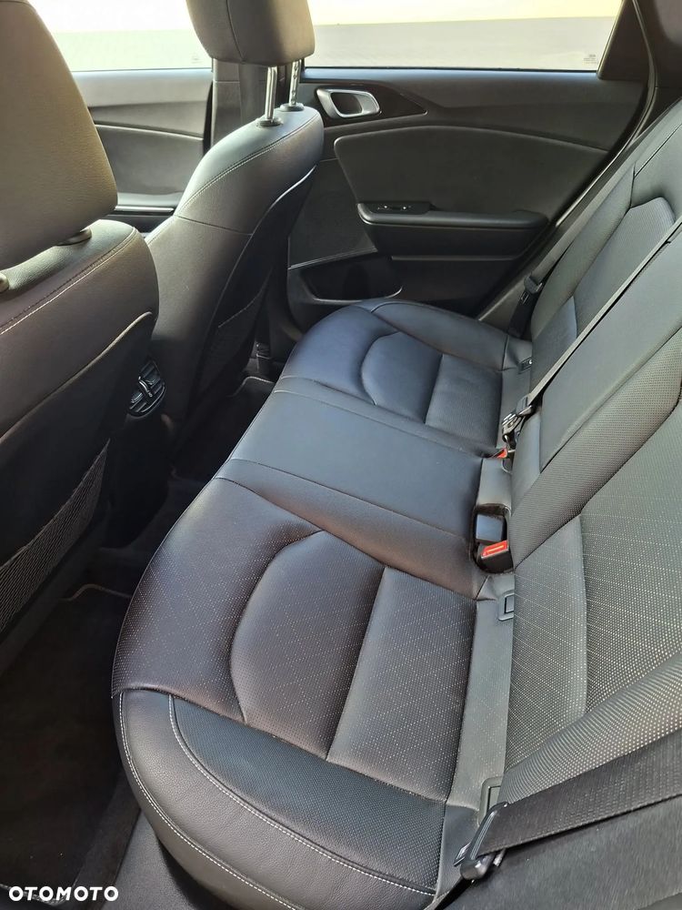Kia Ceed 1.5 T-GDI DCT7 OPF GT Line - 12