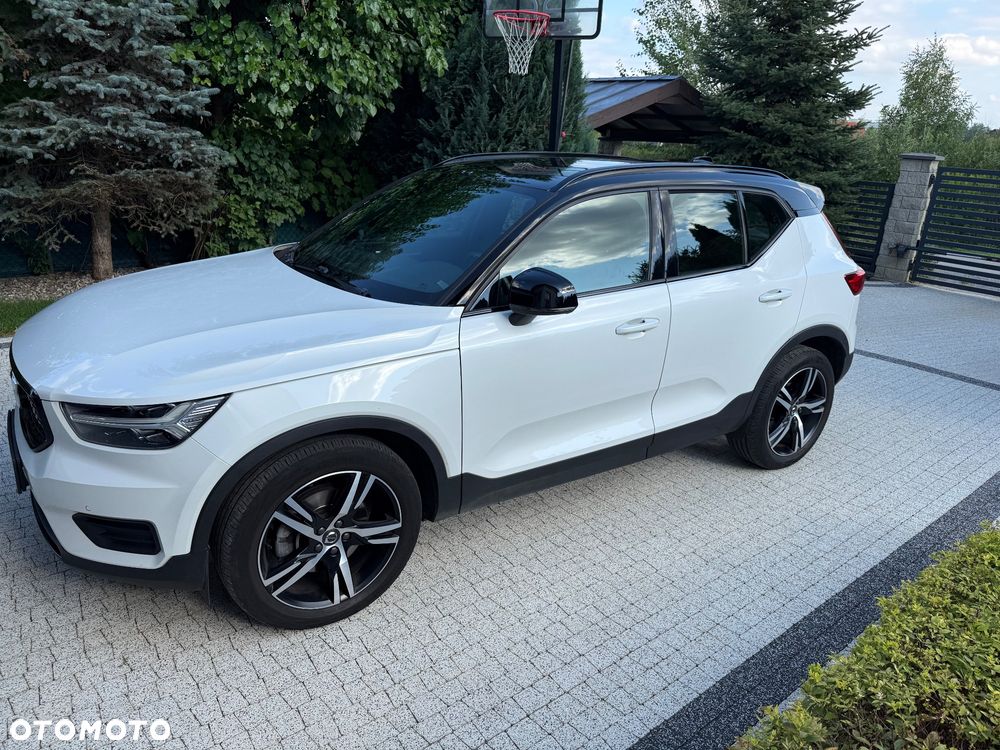 Volvo XC 40 B4 B AWD R-Design - 17