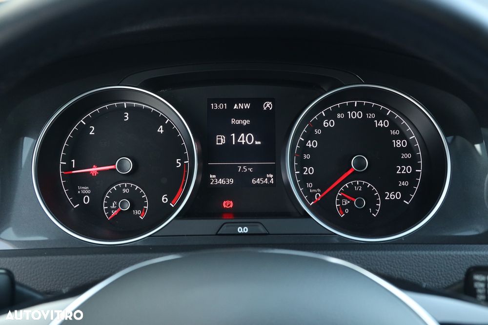 Volkswagen Golf 1.6 TDI (BlueMotion Technology) Comfortline - 19