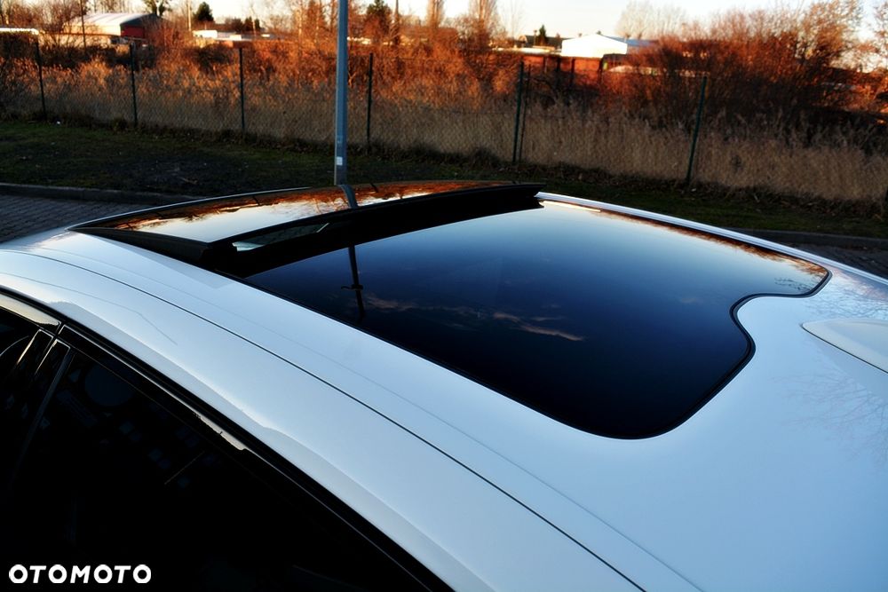 BMW Seria 7 750Li xDrive - 11