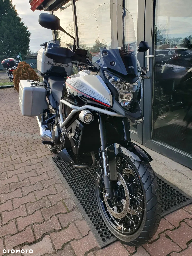 Honda VFR - 18