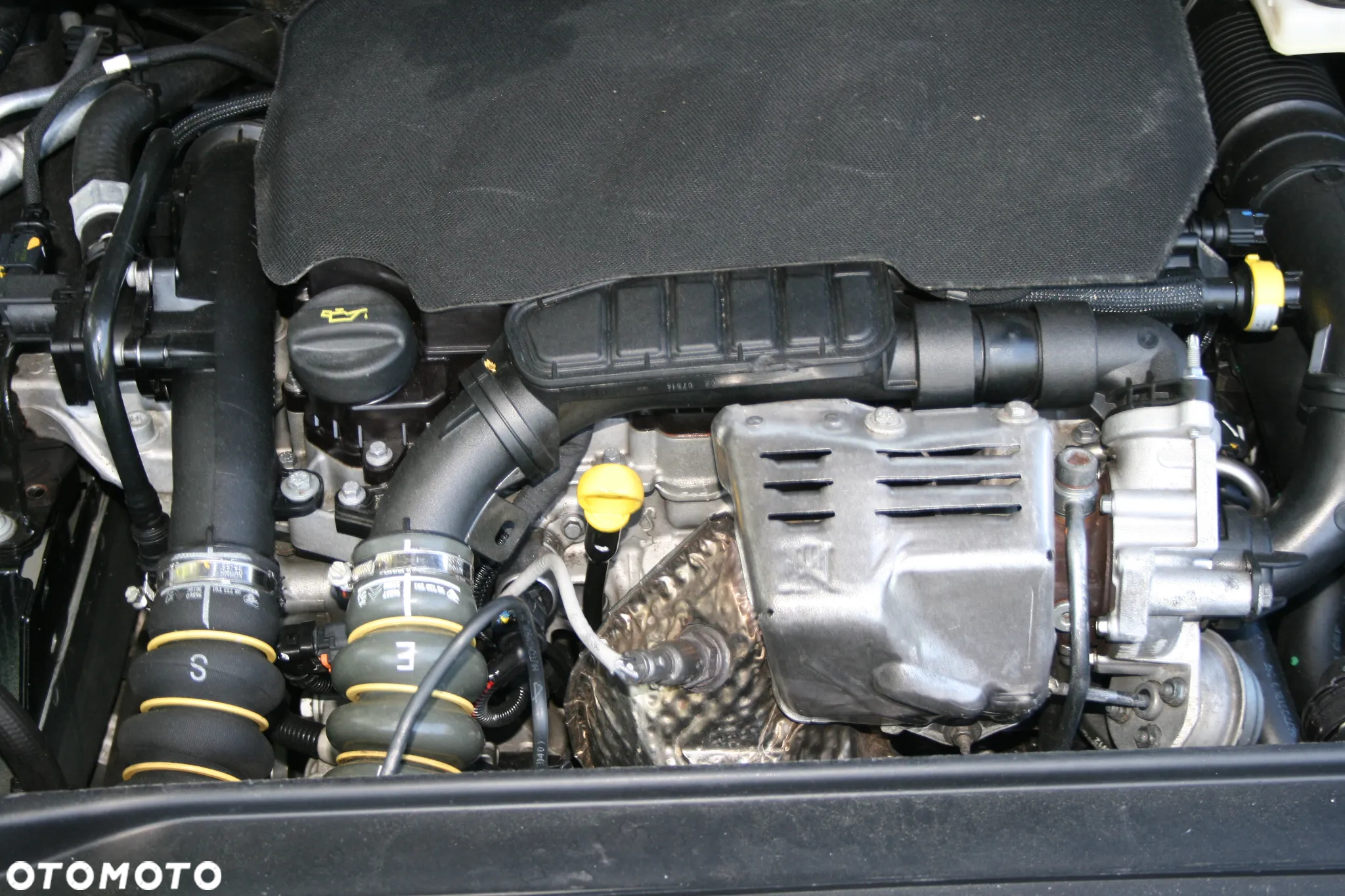 Citroën C4 1.2 e-THP Exclusive - 19