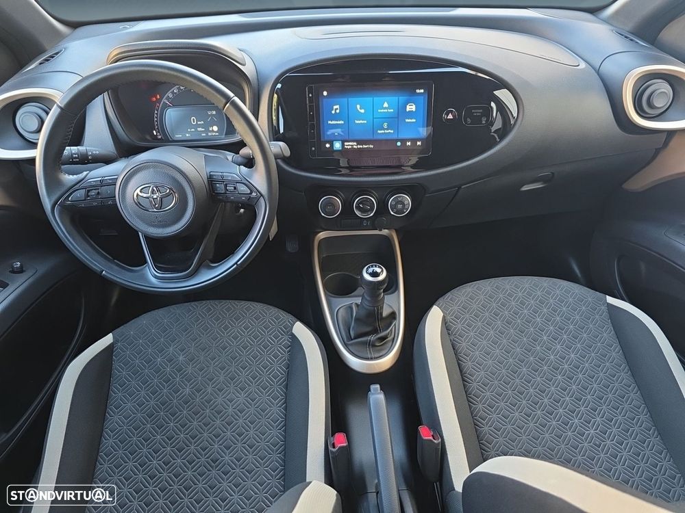 Toyota Aygo X - 12