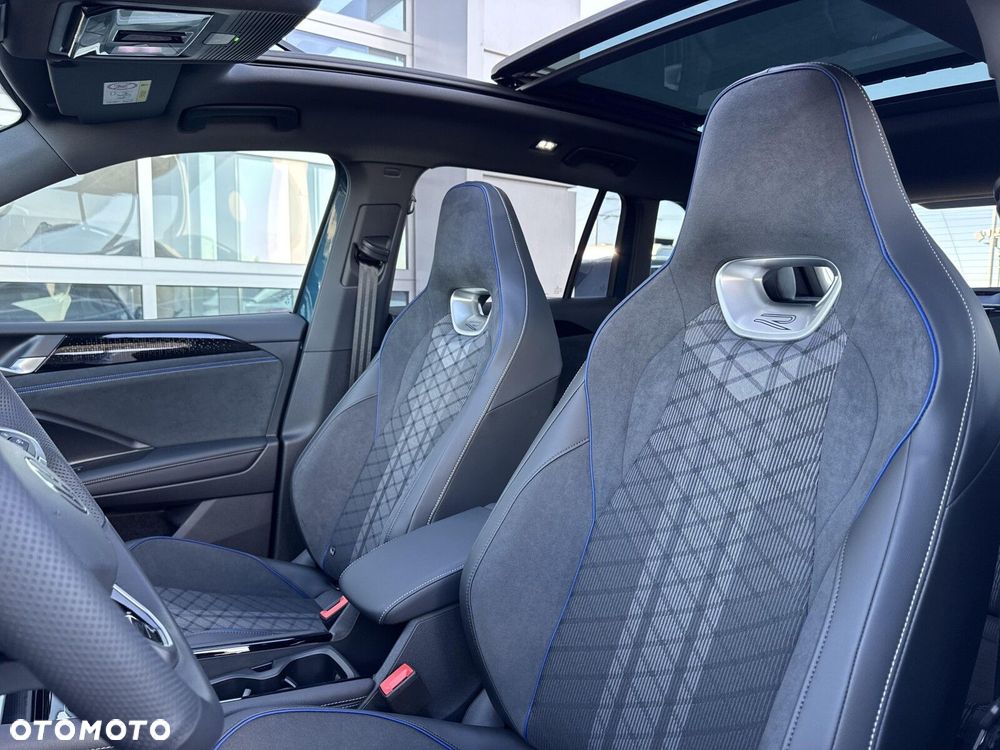 Volkswagen Tiguan - 11