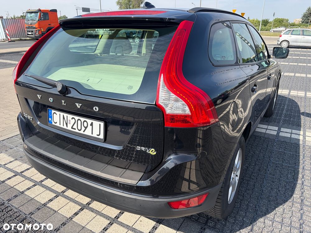 Volvo XC 60 DRIVe R-Design - 13