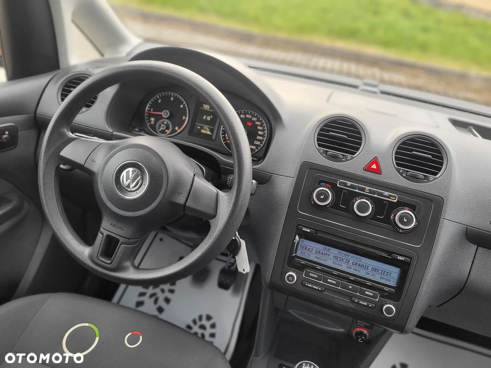 Volkswagen Caddy Comfortline BMT - 22
