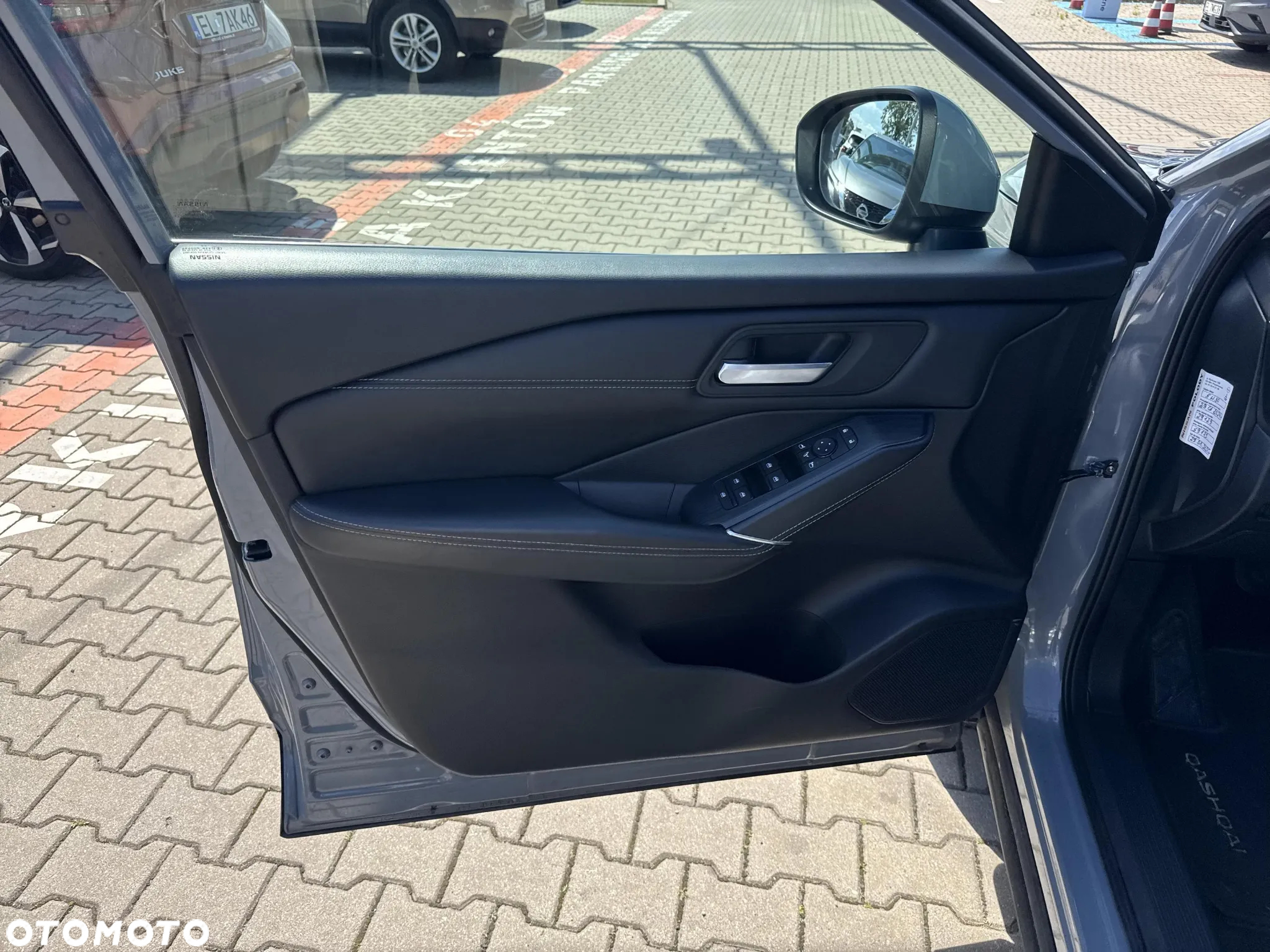 Nissan Qashqai 1.3 DIG-T N-Connecta DCT - 11