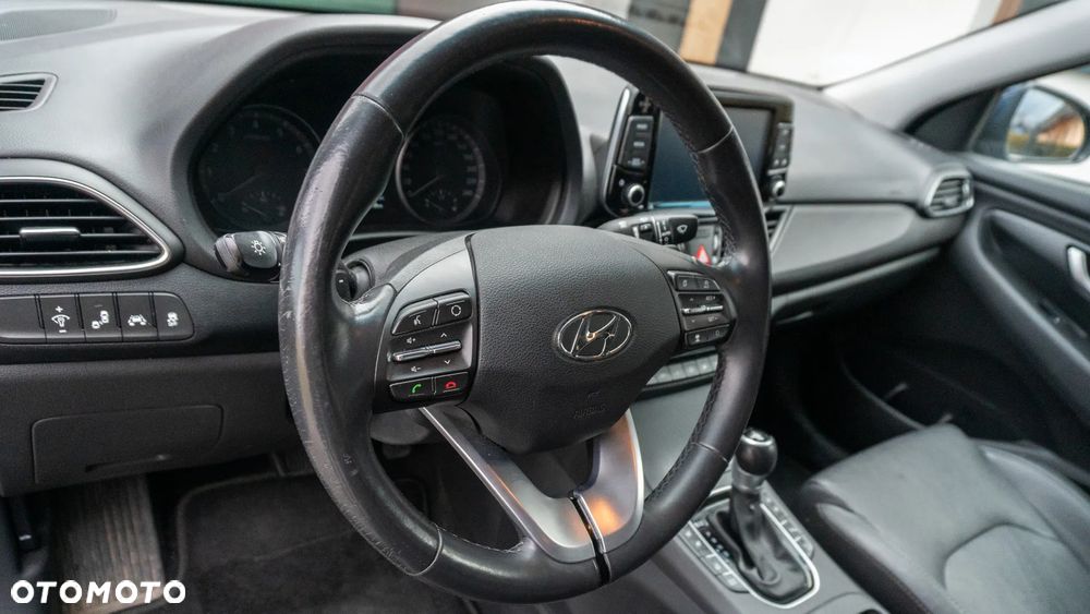Hyundai i30 1.4 T-GDI DCT Premium - 16