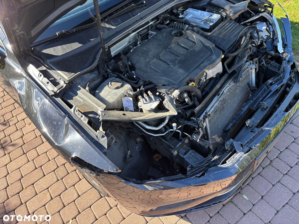 Volkswagen Passat Variant 2.0 TDI SCR DSG - 39