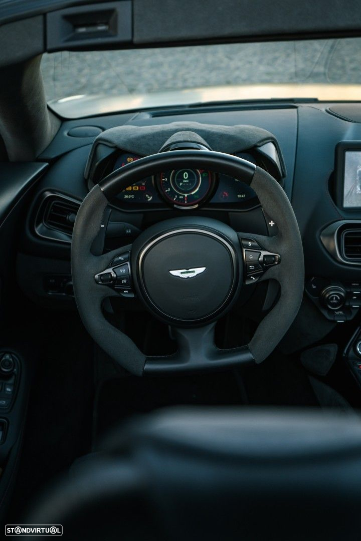 Aston Martin Vantage Roadster V8 F1 Edition - 30
