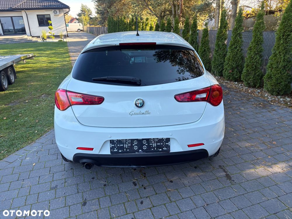 Alfa Romeo Giulietta - 6