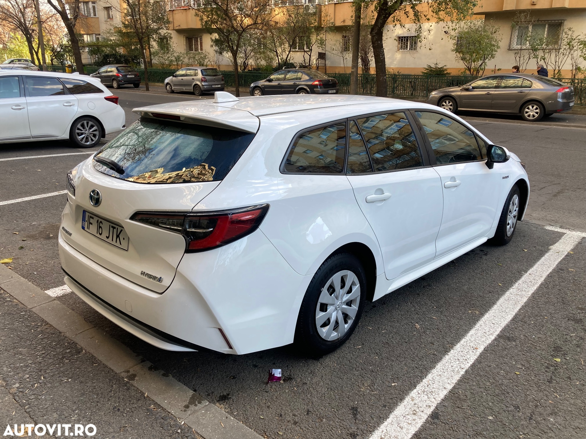 Toyota Corolla 1.8 HSD Business - 10