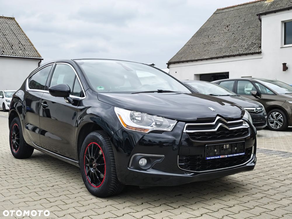 Citroën DS4 e-HDi 110 SoChic - 3
