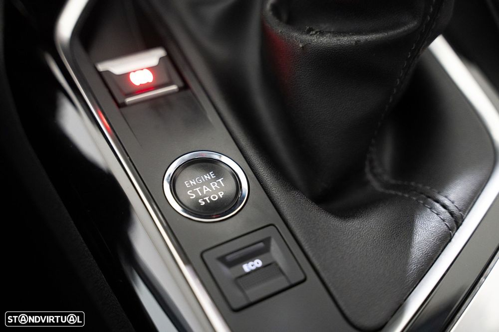 Peugeot 3008 1.2 PureTech Active - 10