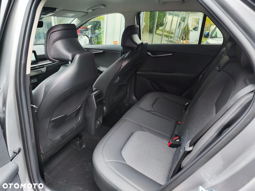 Kia Niro 1.6 GDI Hybrid Business Line - 12