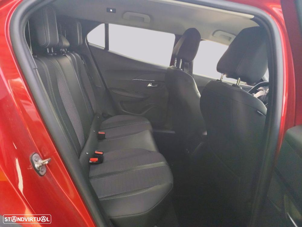 Peugeot 2008 - 7