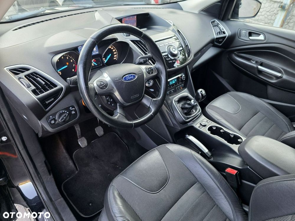 Ford Kuga - 12