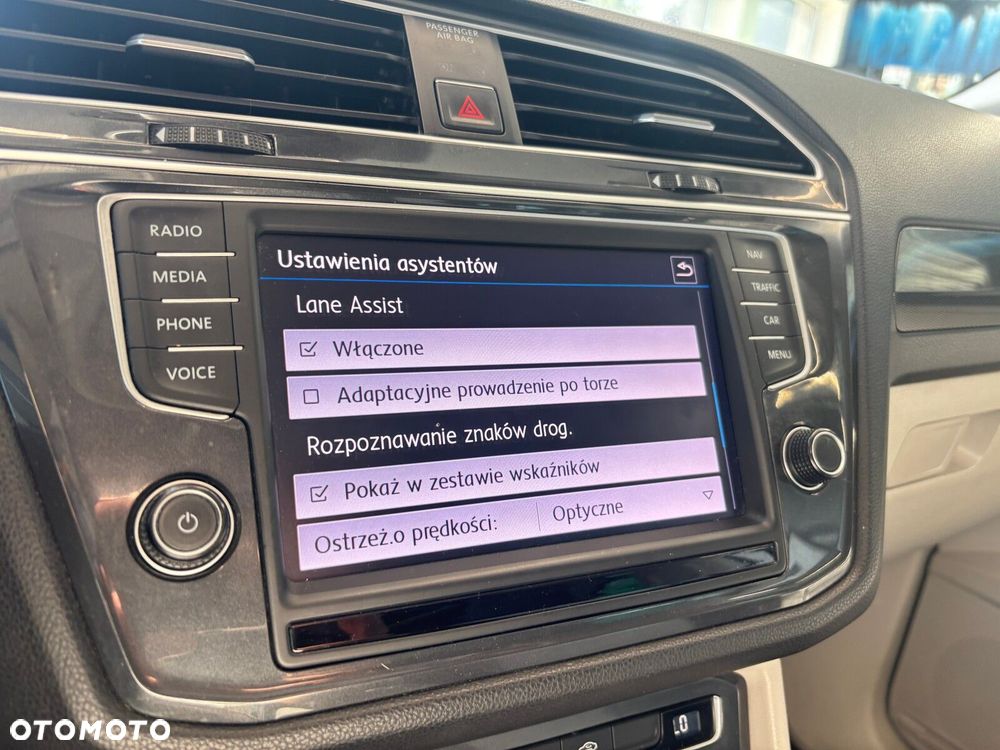 Volkswagen Tiguan - 20