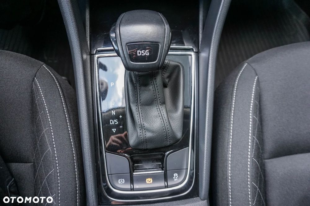 Skoda Karoq 1.5 TSI ACT 4x2 Ambition DSG - 24