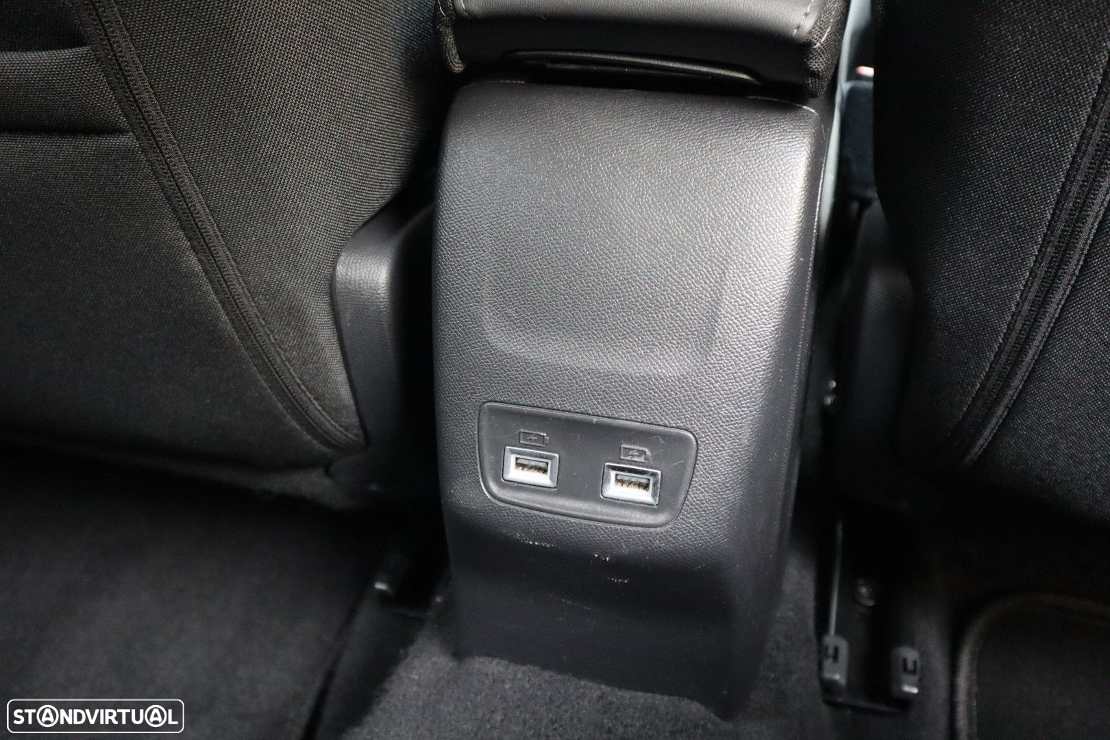 Peugeot e-208 50 kWh Allure Pack - 33