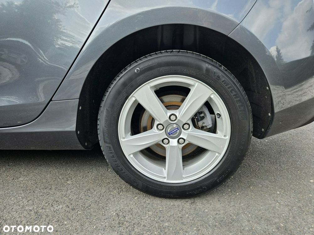 Volvo V40 D2 Momentum - 23