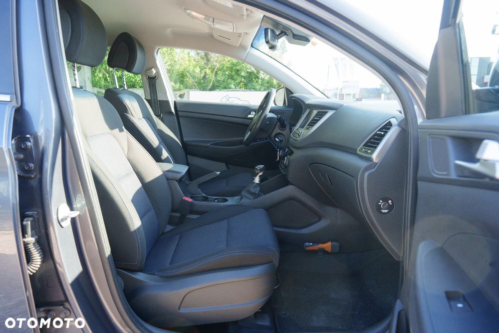 Hyundai Tucson 1.6 GDI BlueDrive Comfort 2WD - 27