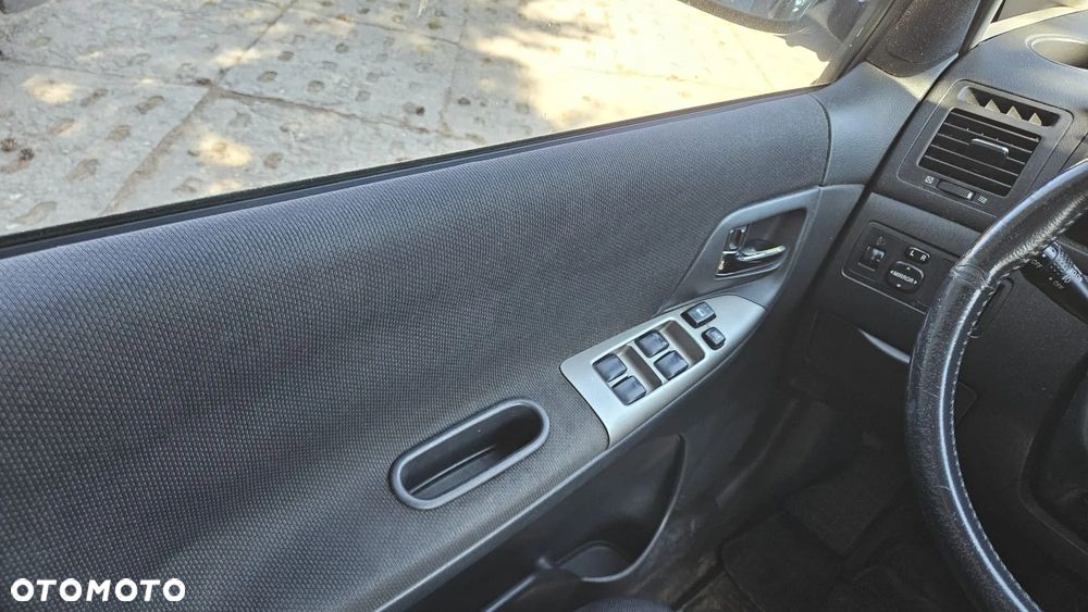 Toyota Corolla Verso 2.0 D-4D Sol - 29