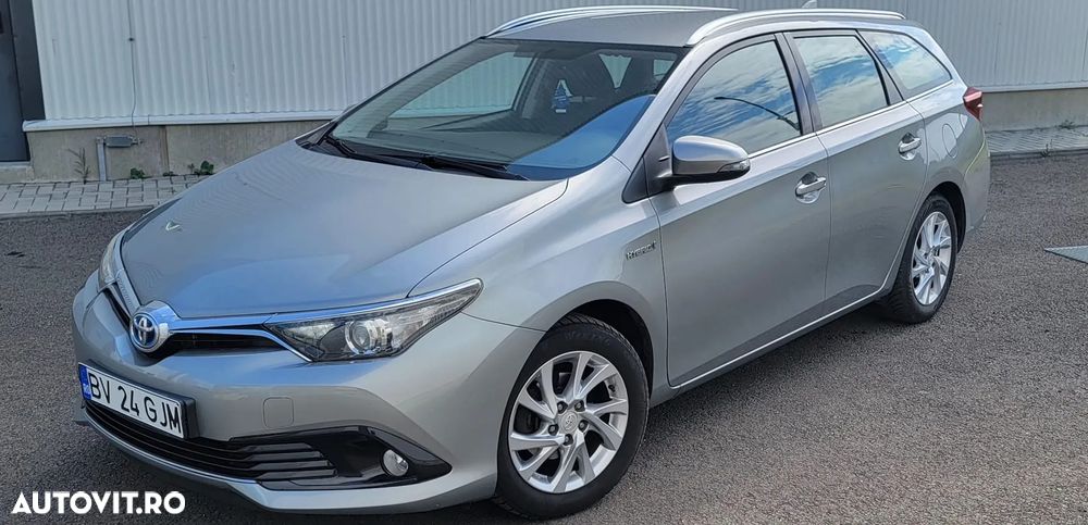 Toyota Auris 1.8 L VVT-i Sol - 1