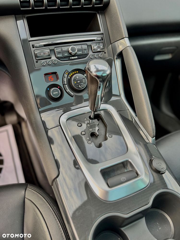 Peugeot 3008 HDi 160 Automatik Allure - 29