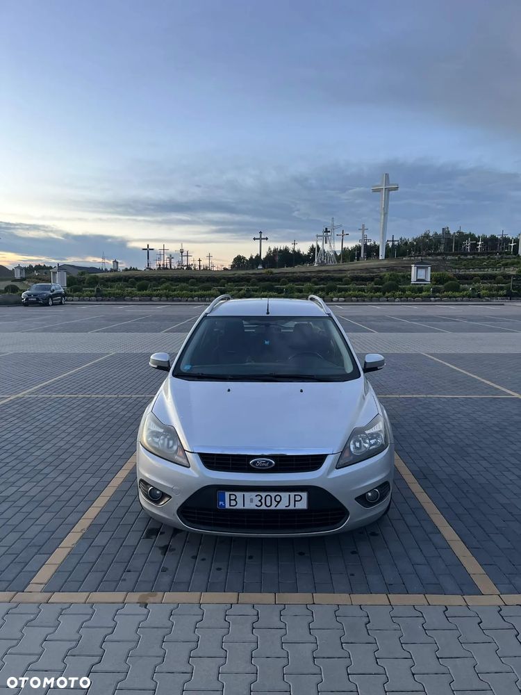 Ford Focus 1.6 Trend - 10