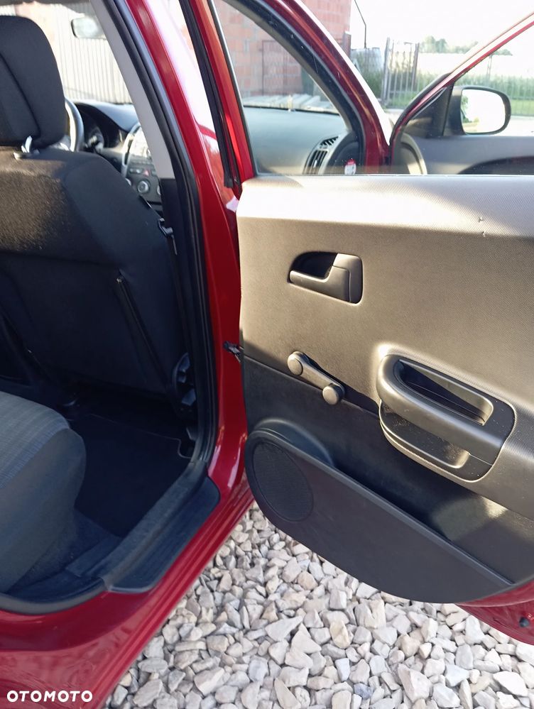 Kia Ceed 1.4 CVVT Attract - 11