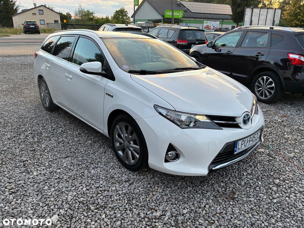 Toyota Auris - 1