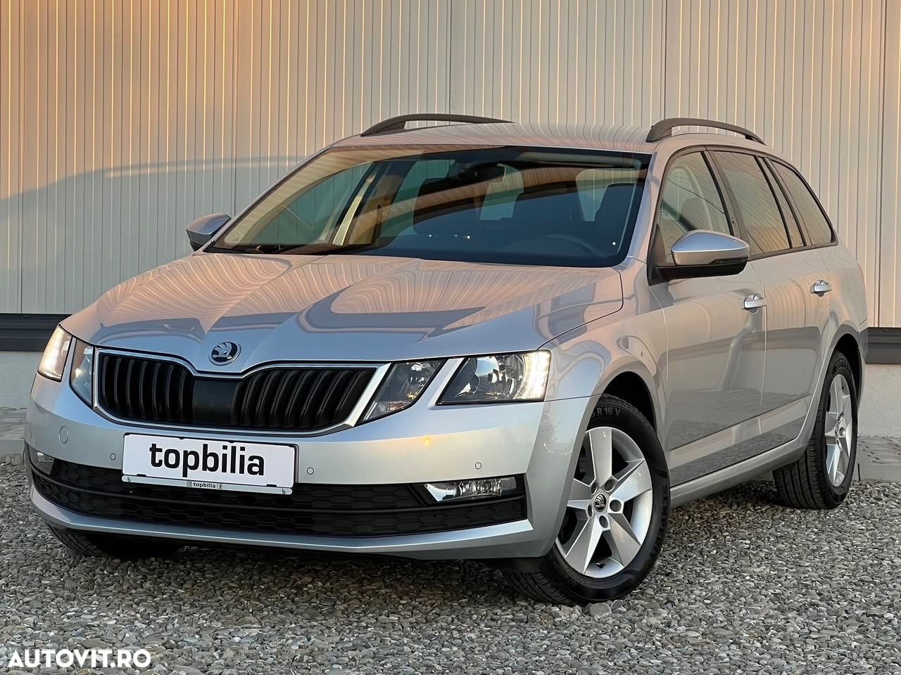 Skoda Octavia Combi Diesel 1.6 TDI Ambition - 1