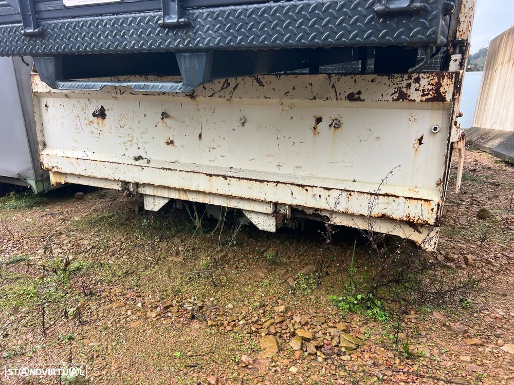 Caixas Basculantes - 7