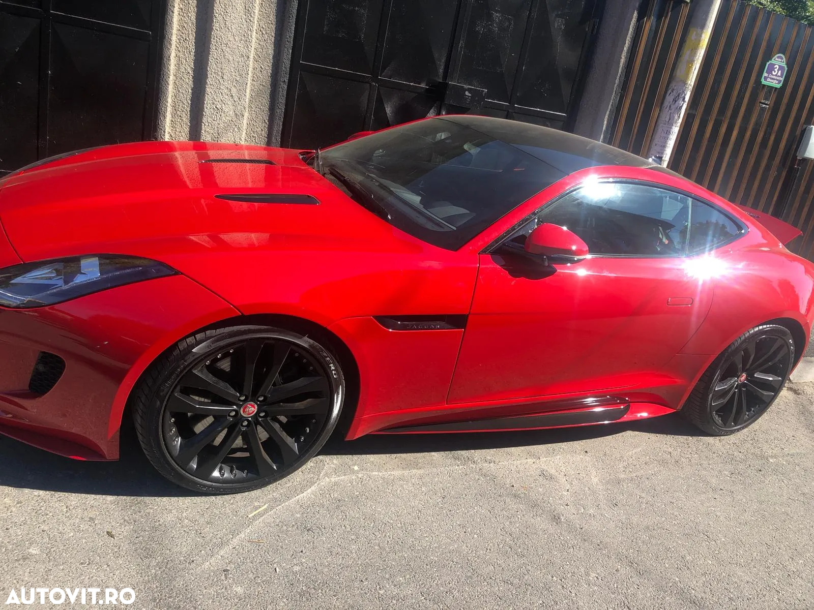 Jaguar F-Type S - 10