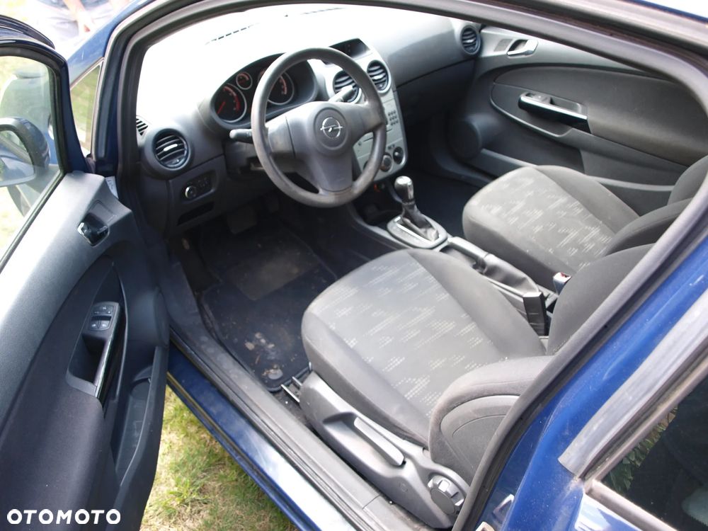 Opel Corsa - 12