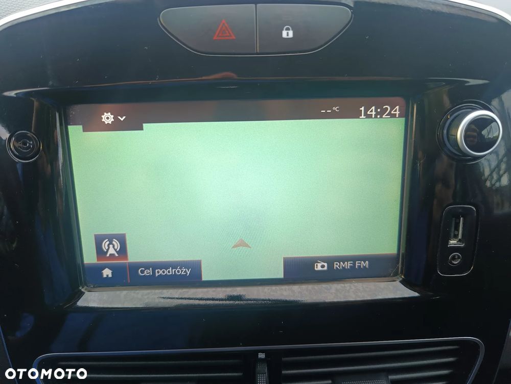 Renault Clio 1.2 16V 75 LIMITED - 21