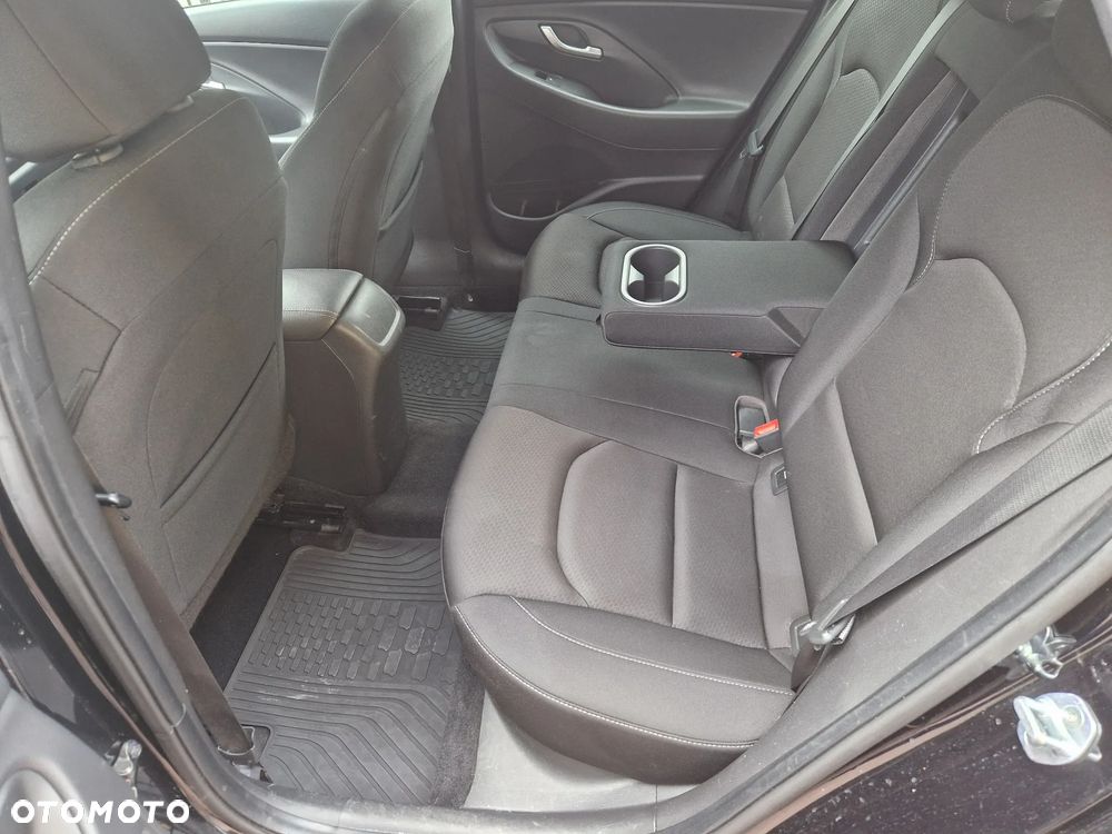 Hyundai i30 1.4 T-GDI Comfort DCT - 14