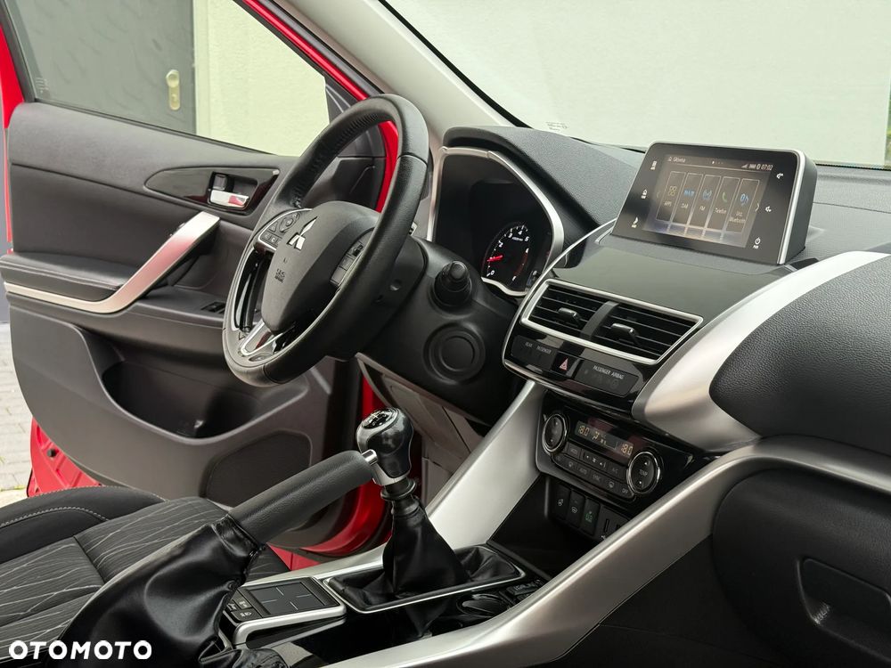 Mitsubishi Eclipse Cross - 26