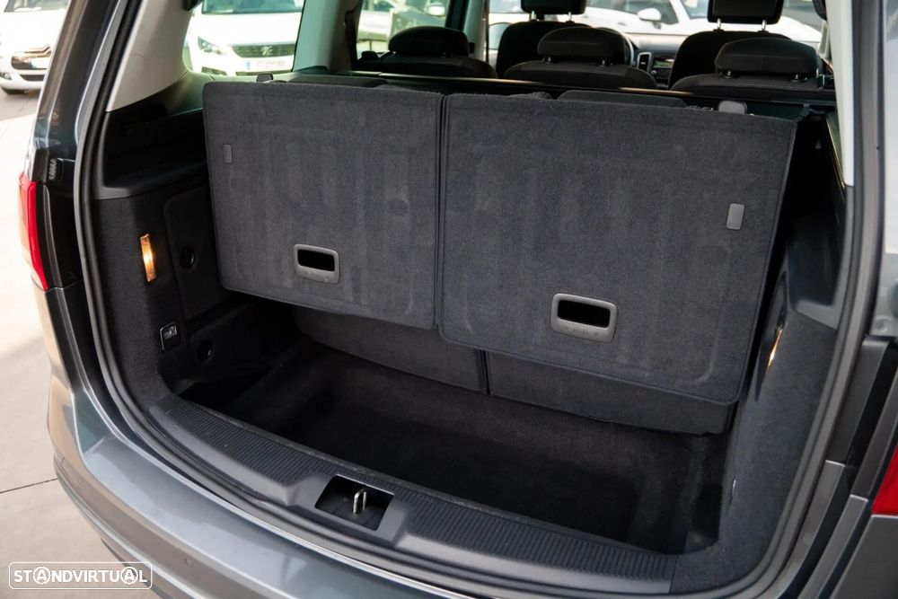 VW Sharan 2.0 TDI Confortline - 34