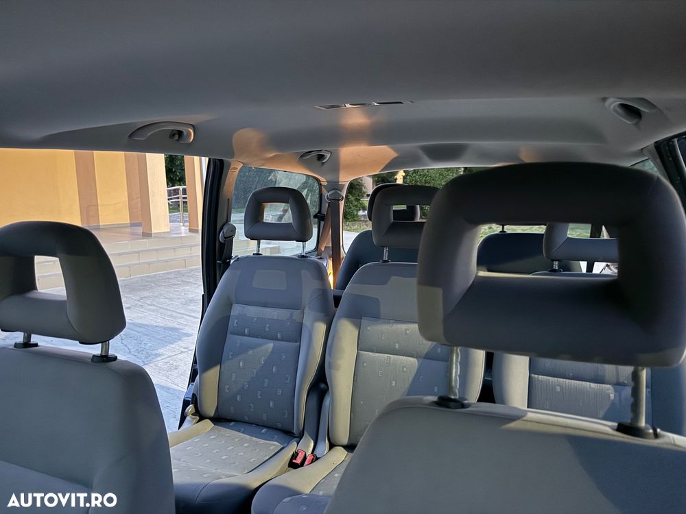 Volkswagen Sharan 1.9 TDI United II - 23