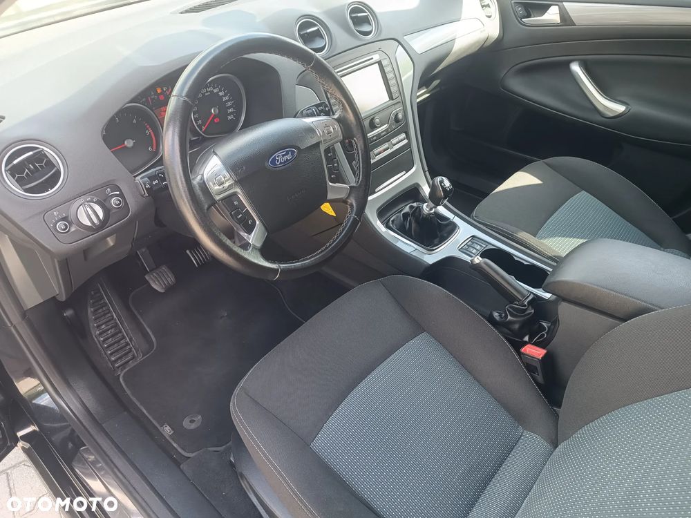 Ford Mondeo 2.0 TDCi Titanium - 11