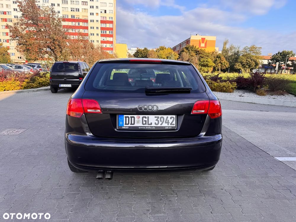 Audi A3 Sportback 1.9 TDI DPF Attraction - 10