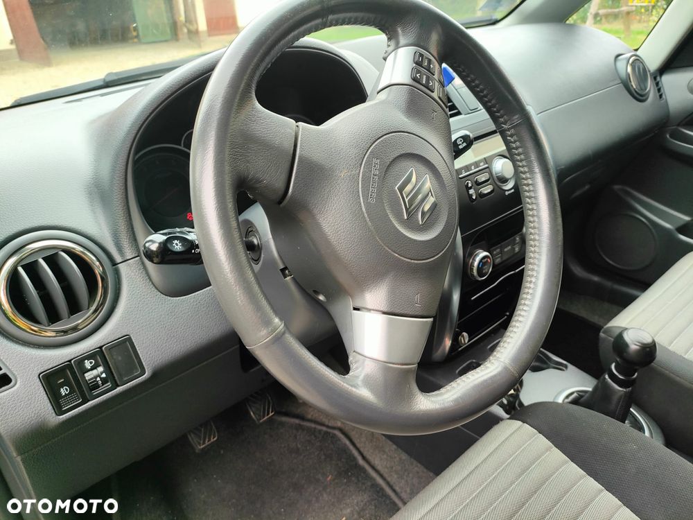 Suzuki SX4 1.6 Comfort - 10