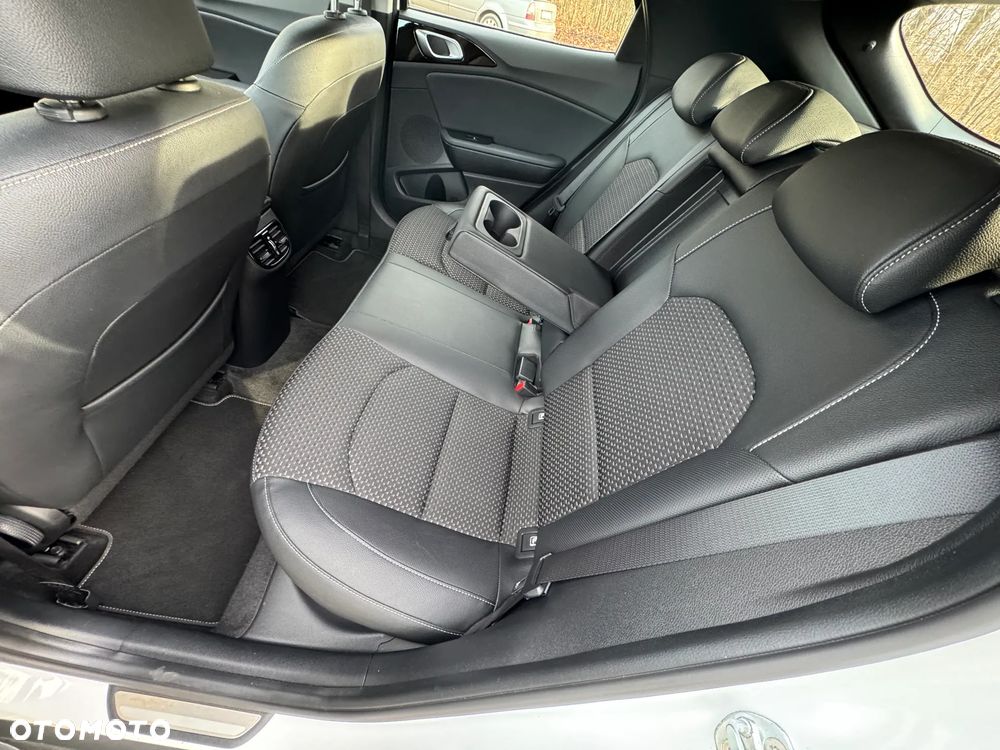 Kia XCeed 1.4 T-GDI OPF DCT7 SPIRIT - 31