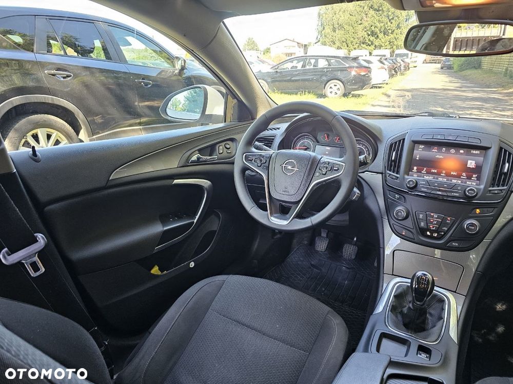 Opel Insignia - 10