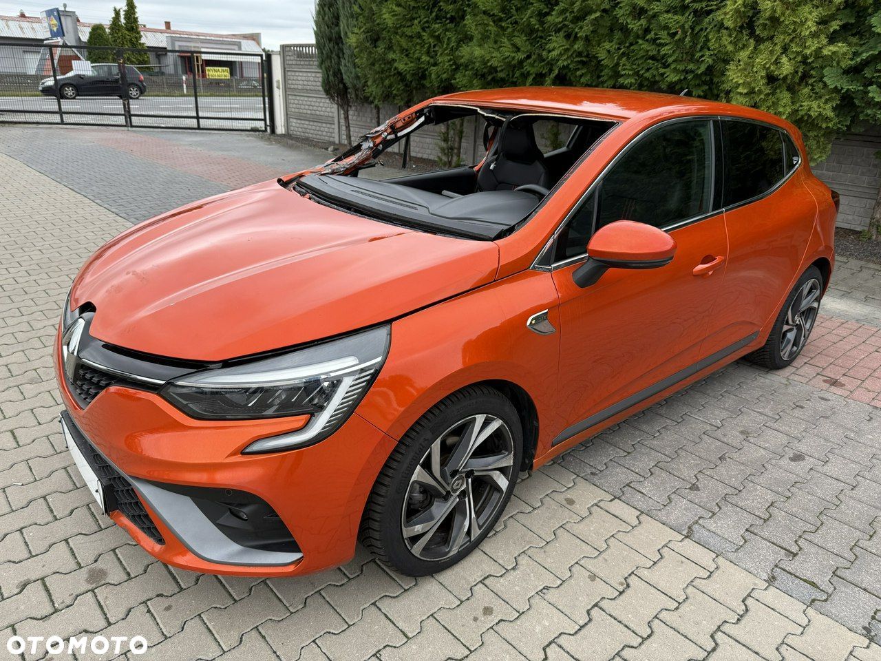 Renault Clio - 1