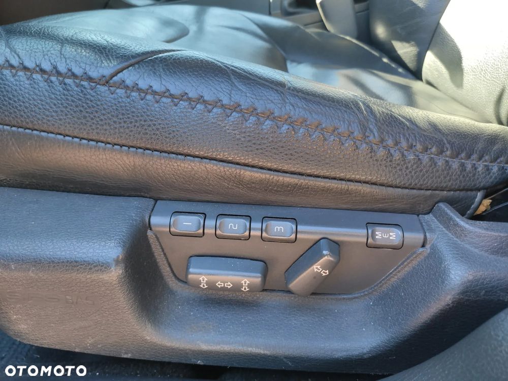 Volvo XC 70 AWD Premium - 13