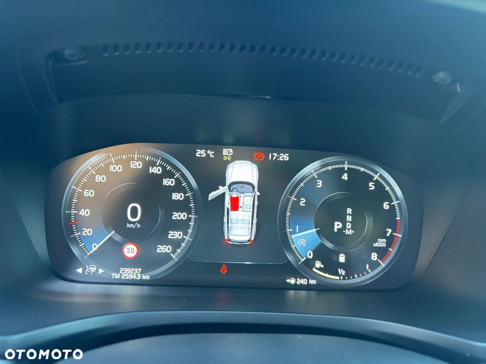 Volvo V60 B3 B DKG Momentum Pro - 21